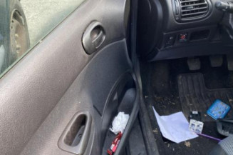 Porte avant droit PEUGEOT 206