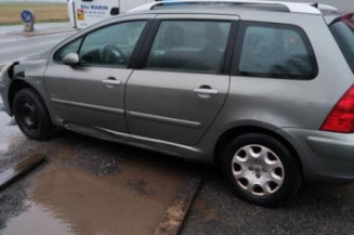 Bouton de coffre PEUGEOT 307