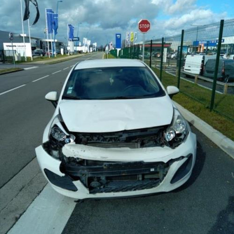 Feu arriere secondaire droit (feux) KIA RIO 3 Photo n°3