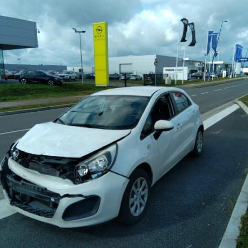 Feu arriere secondaire droit (feux) KIA RIO 3 Photo n°4