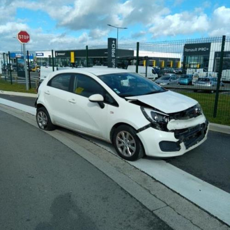 Feu arriere secondaire droit (feux) KIA RIO 3 Photo n°5