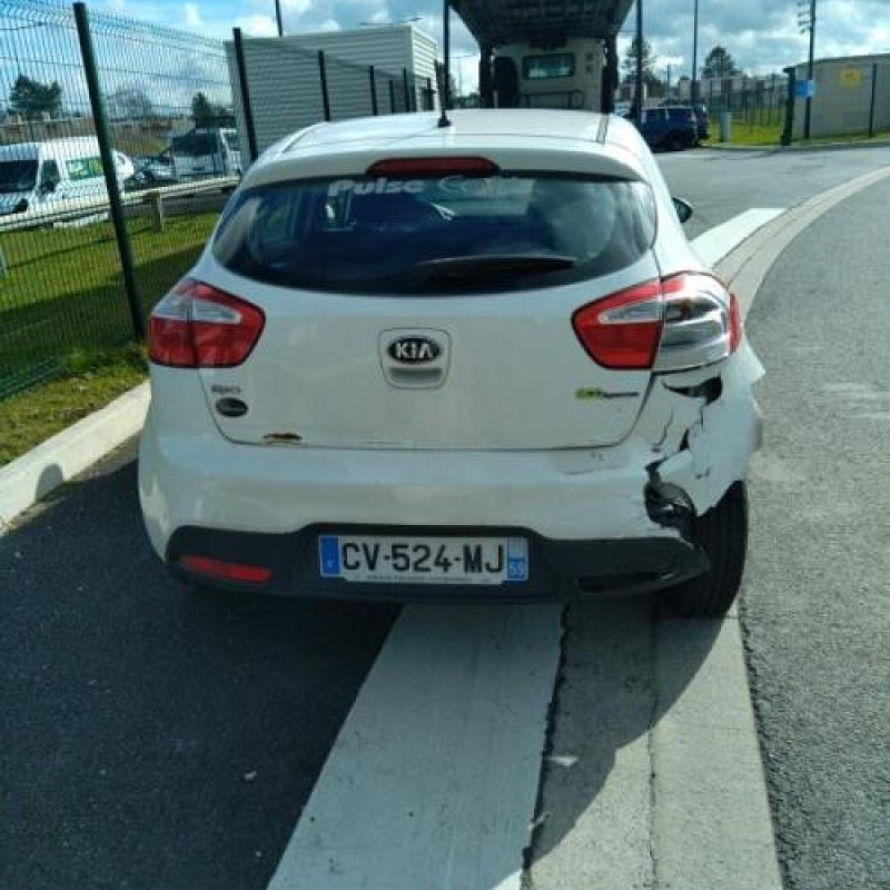 Feu arriere secondaire droit (feux) KIA RIO 3 Photo n°6