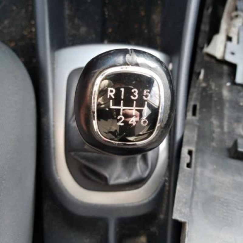 Moteur essuie glace arriere KIA RIO 3 Photo n°10