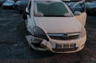 Custode arriere droit OPEL ZAFIRA B