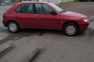 Interrupteur de leve vitre avant gauche PEUGEOT 306