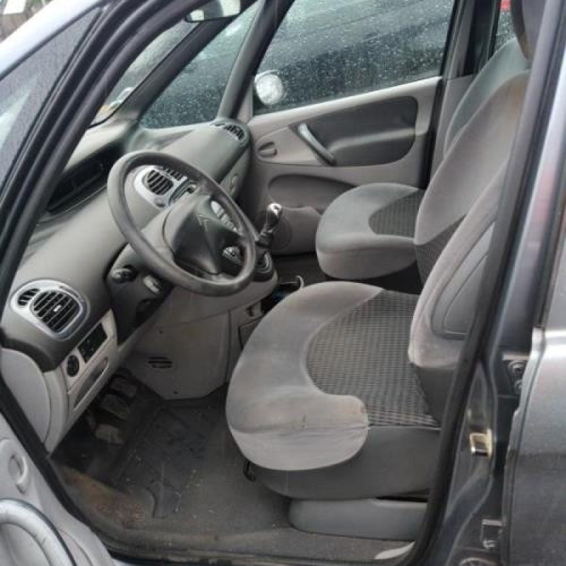 Poignee interieur arriere droit CITROEN XSARA PICASSO Photo n°8