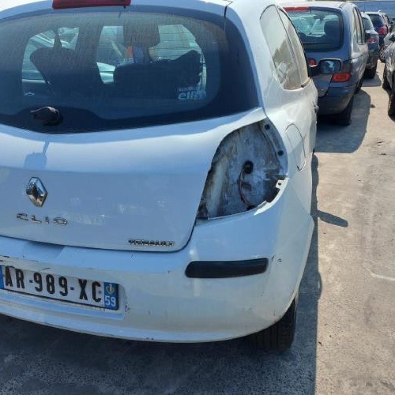 Boitier UCH RENAULT CLIO 3 Photo n°13