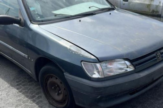 Pare choc arriere PEUGEOT 306