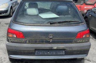 Pare choc arriere PEUGEOT 306