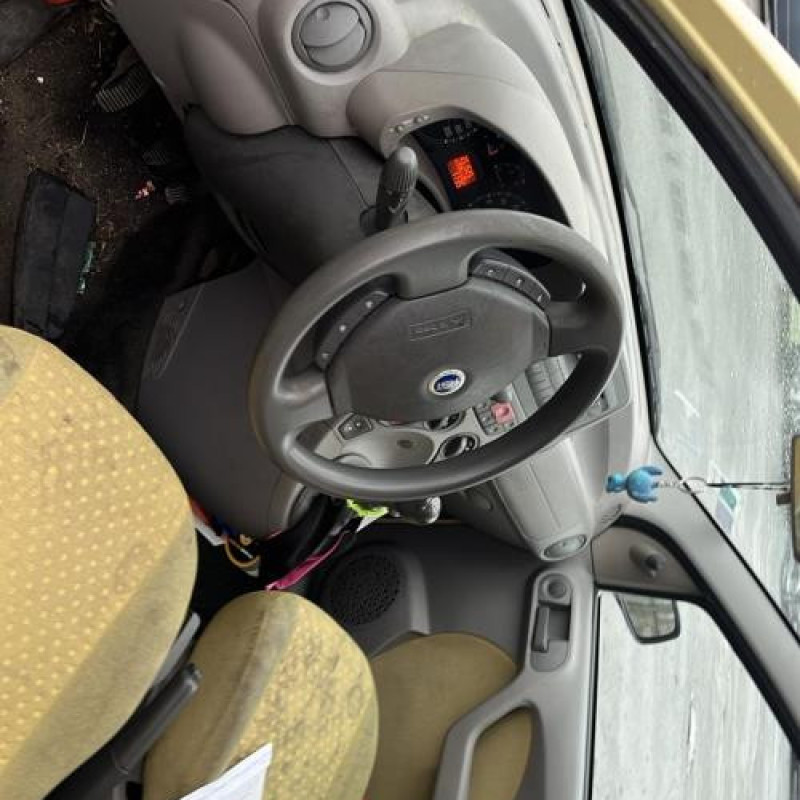 Poignee interieur arriere gauche FIAT PANDA 2 Photo n°10