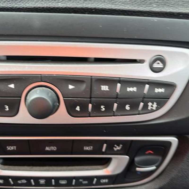 Autoradio d'origine RENAULT SCENIC 3 Photo n°12