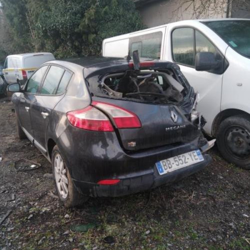 Pretensionneur de ceinture avant droit RENAULT MEGANE 3 Photo n°4