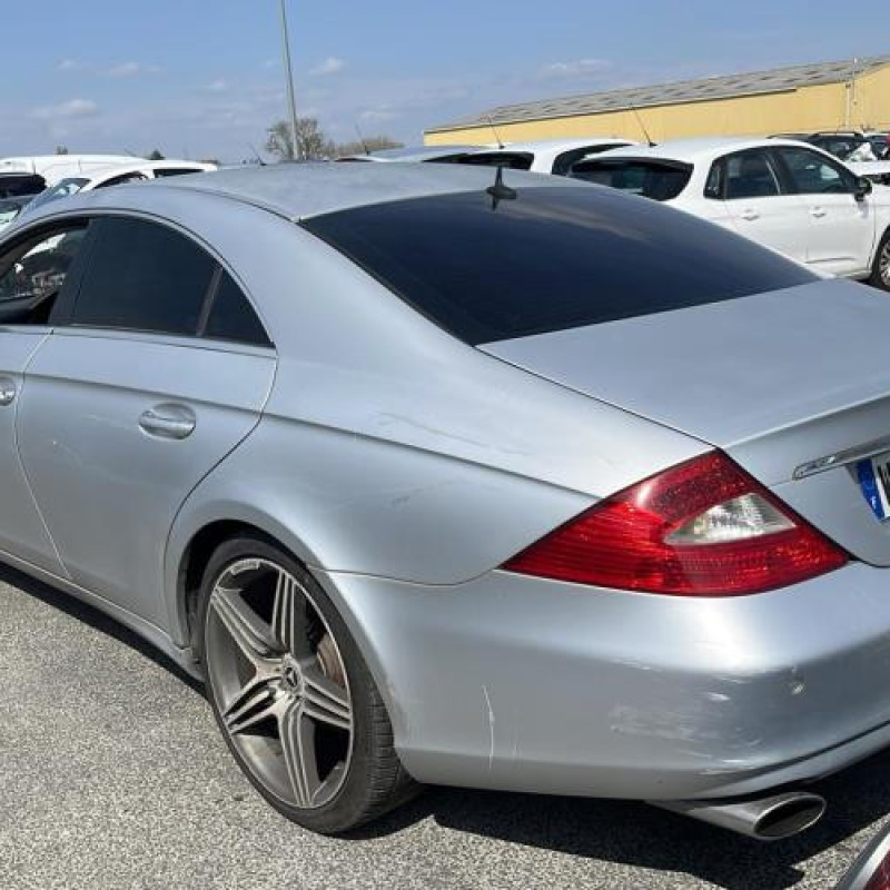 Malle/Hayon arriere MERCEDES CLASSE CLS 219 Photo n°12