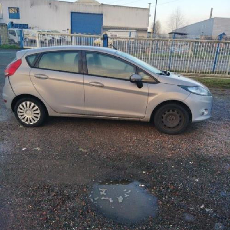 Poignee porte arriere droit FORD FIESTA 6 Photo n°5