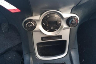 Bouton de coffre FORD FIESTA 6