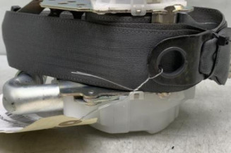 Pretensionneur de ceinture avant droit TOYOTA PRIUS 3