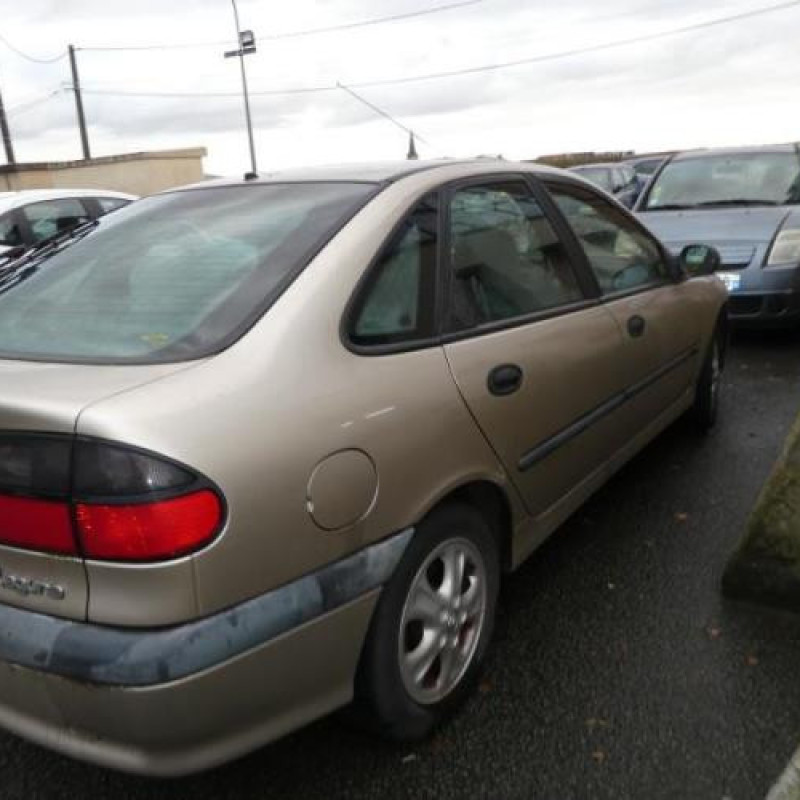 Porte arriere gauche RENAULT LAGUNA 1 Photo n°8