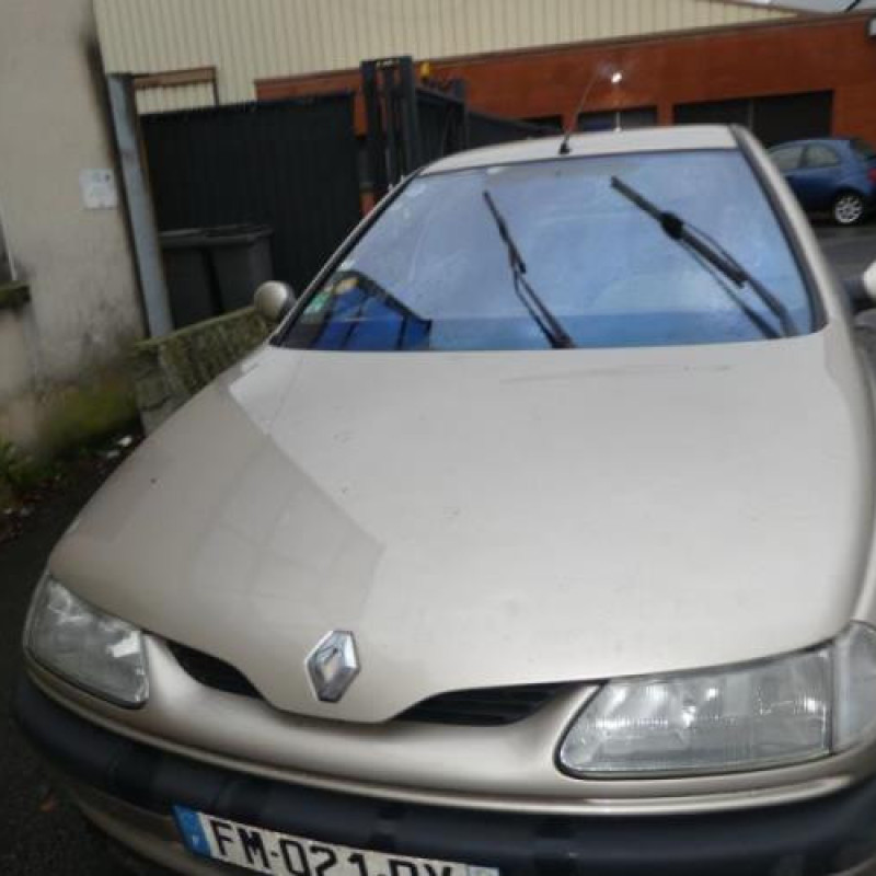 Porte arriere gauche RENAULT LAGUNA 1 Photo n°11