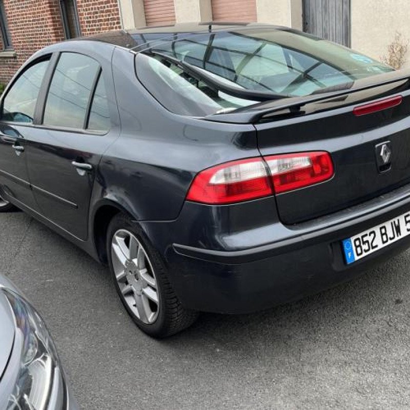 Feu arriere principal gauche (feux) RENAULT LAGUNA 2 Photo n°9