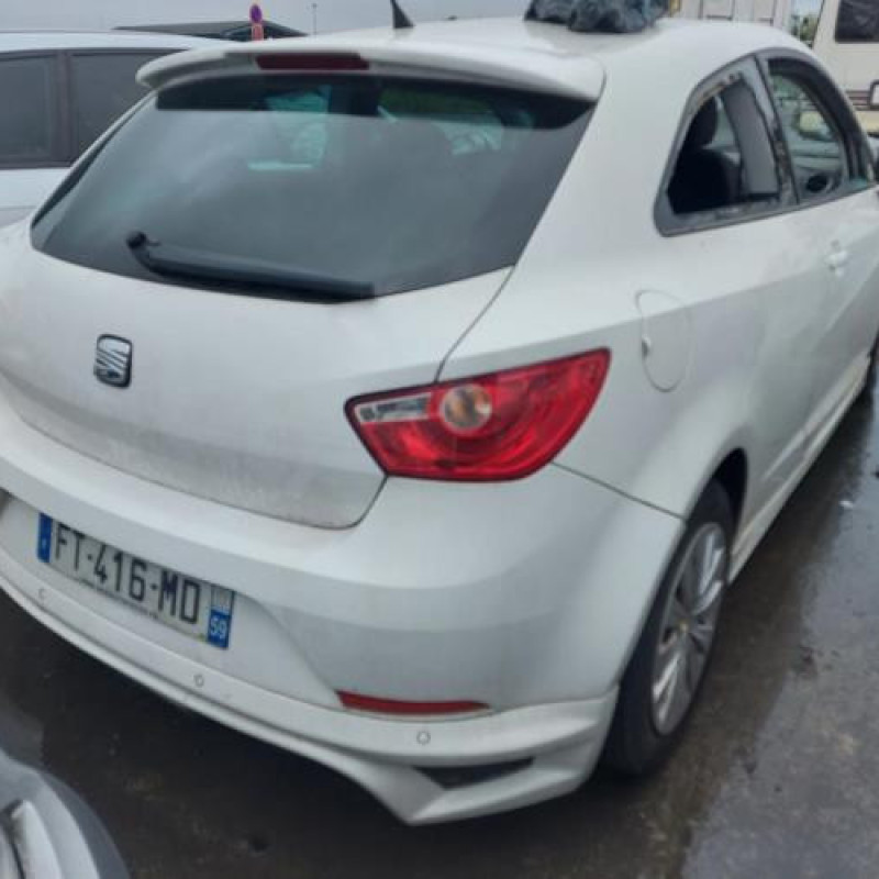 Poignee porte avant droit SEAT IBIZA 4 Photo n°10