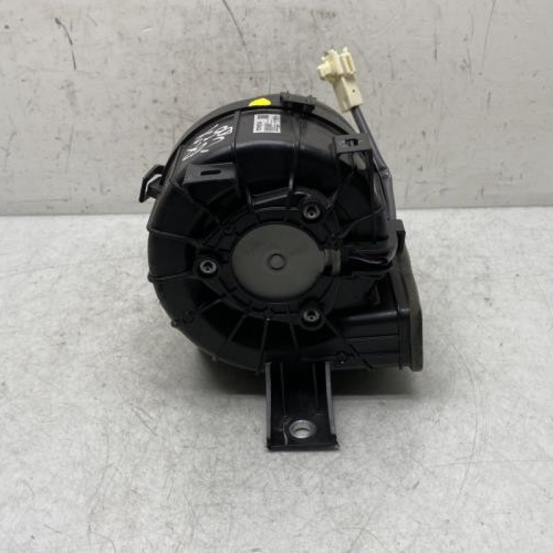 Ventilateur chauffage TOYOTA YARIS 3 Photo n°5