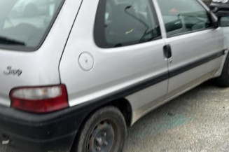 Charniere de capot CITROEN SAXO