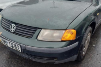 Calandre VOLKSWAGEN PASSAT 4