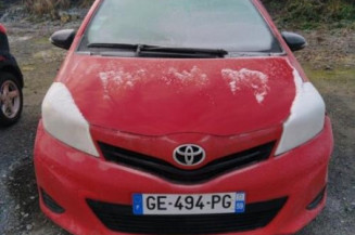 Custode avant droit (porte) TOYOTA YARIS 3