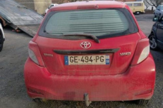 Custode avant droit (porte) TOYOTA YARIS 3