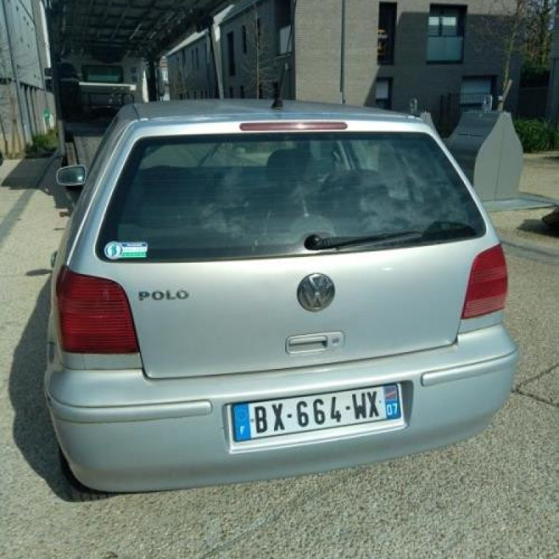 Aile avant droit VOLKSWAGEN POLO 3 Photo n°4