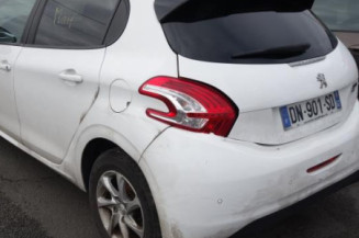 Moteur essuie glace avant PEUGEOT 208 1