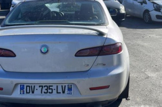 Traverse superieure ALFA ROMEO 159