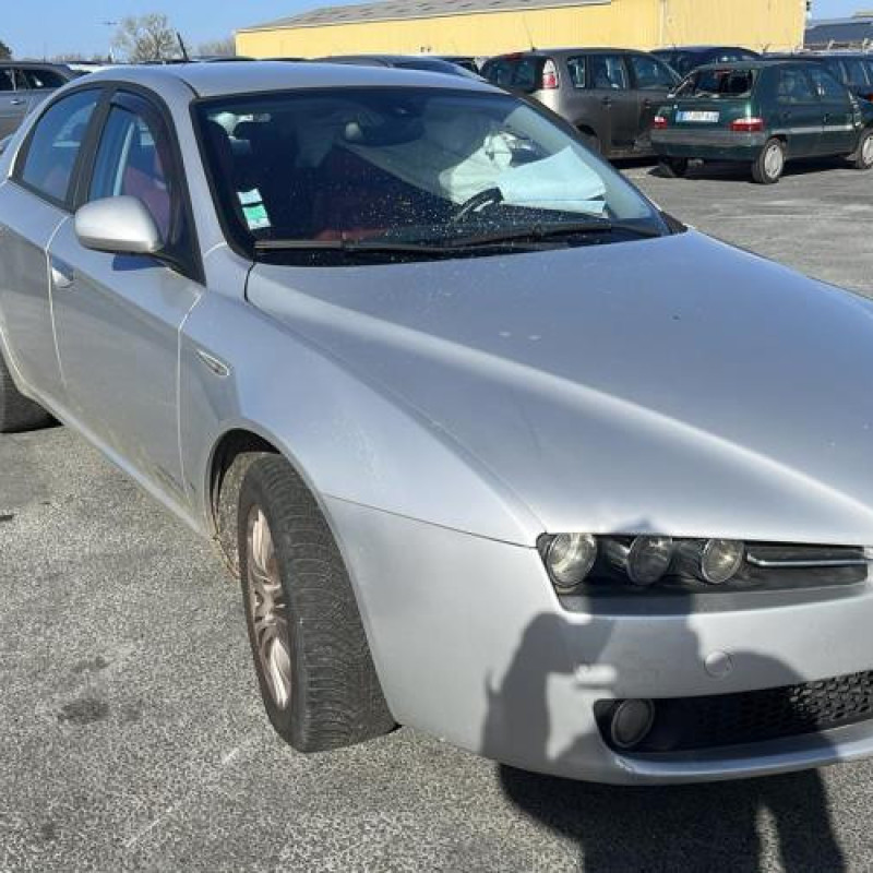 Traverse superieure ALFA ROMEO 159 Photo n°7