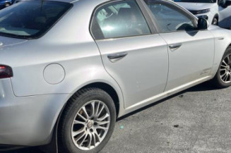 Traverse superieure ALFA ROMEO 159