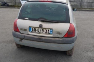 Pompe à carburant RENAULT CLIO 2