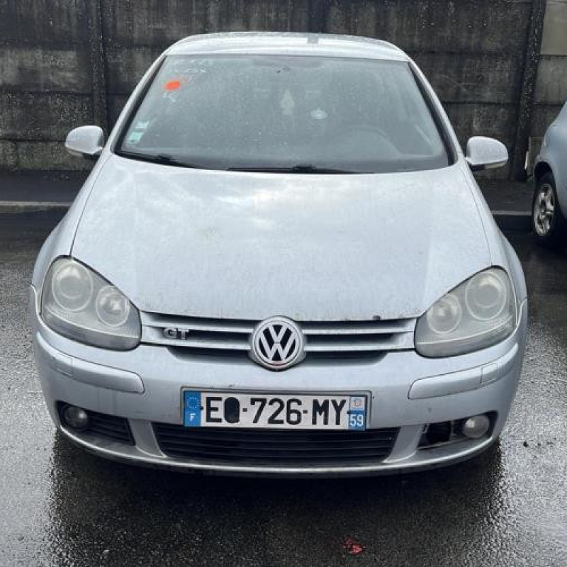 Feu arriere principal gauche (feux) VOLKSWAGEN GOLF 5 Photo n°4