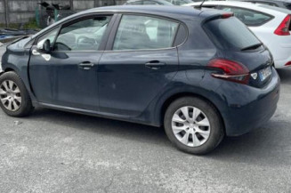 Cremaillere assistee PEUGEOT 208 1