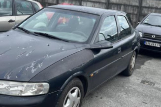 Moteur essuie glace avant OPEL VECTRA B