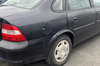 Moteur essuie glace avant OPEL VECTRA B