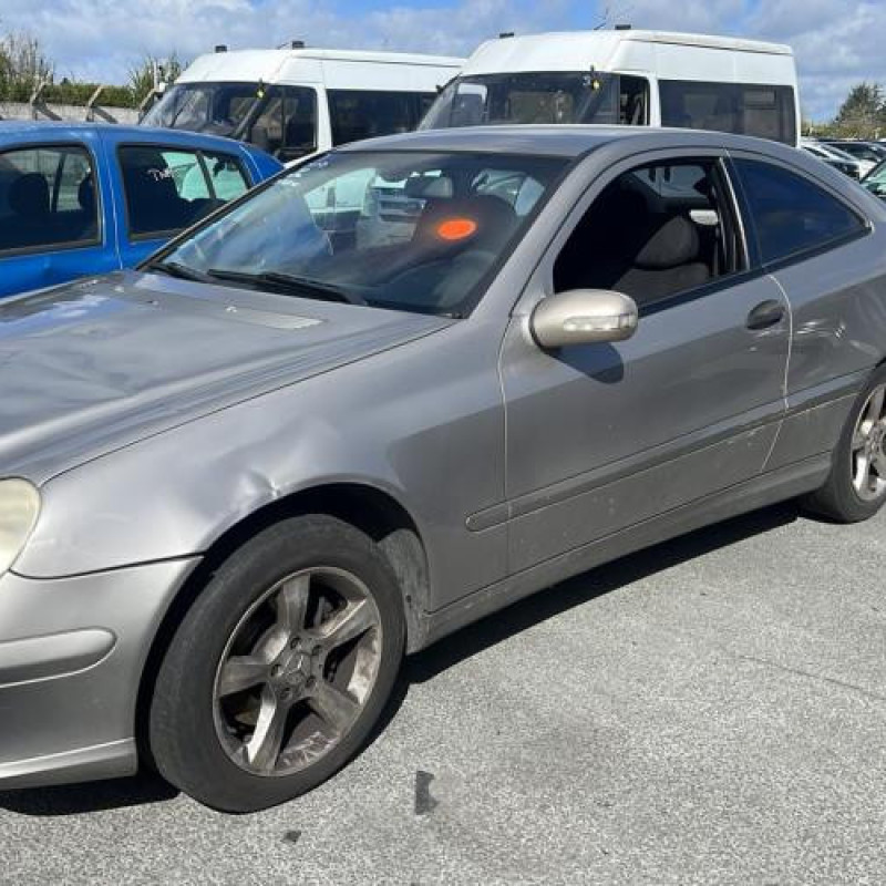 Porte avant gauche MERCEDES CLASSE C 203 COUPE SPORT Photo n°11