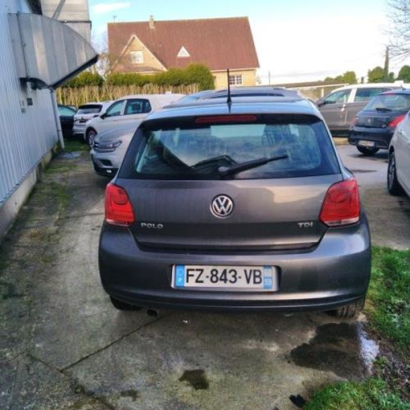 Renfort pare choc arriere (traverse) VOLKSWAGEN POLO 5 Photo n°4