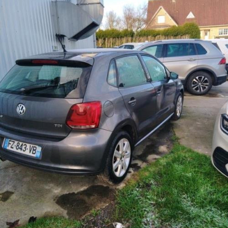 Renfort pare choc arriere (traverse) VOLKSWAGEN POLO 5 Photo n°5