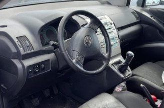 Plage arriere TOYOTA COROLLA VERSO 2