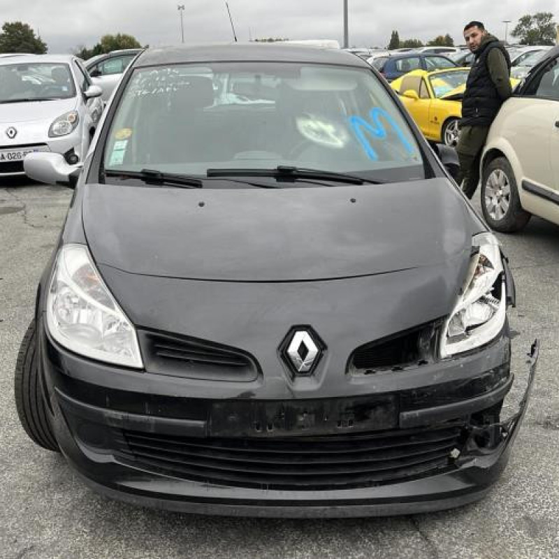 Boitier UCH RENAULT CLIO 3 Photo n°4