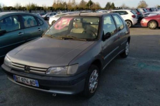 Optique avant principal gauche (feux)(phare) PEUGEOT 306