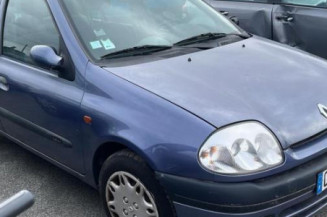 Calandre RENAULT CLIO 2