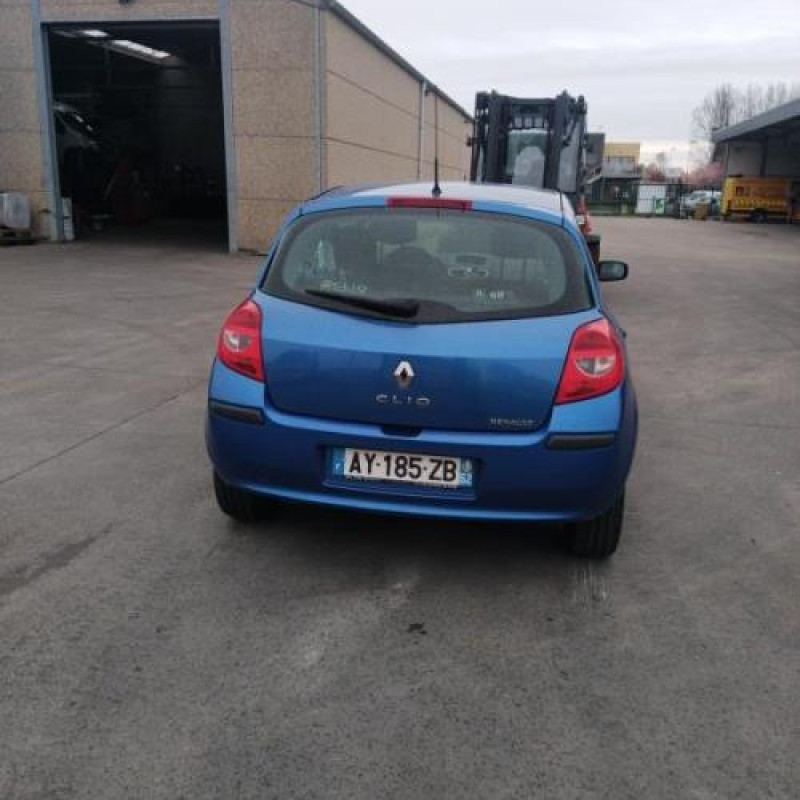 Renfort pare choc arriere (traverse) RENAULT CLIO 3 Photo n°6