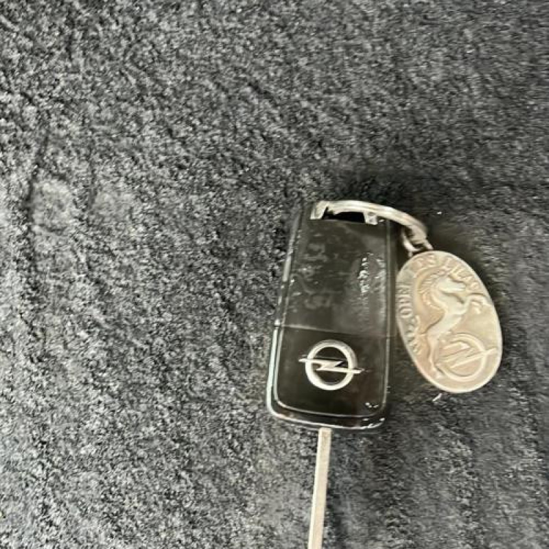 Attache ceinture avant droit OPEL KARL Photo n°13