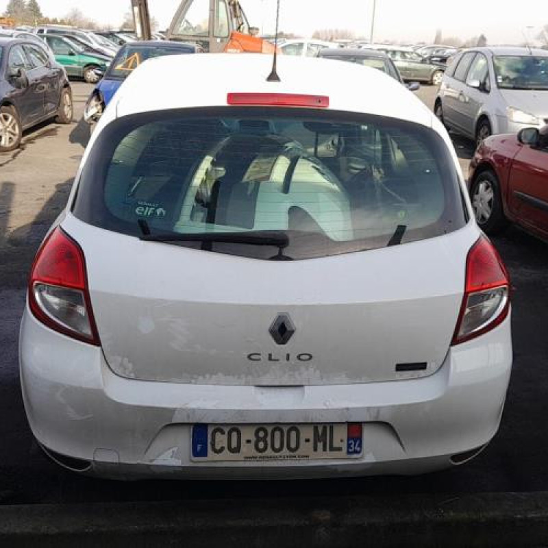 Boitier UCH RENAULT CLIO 3 Photo n°7