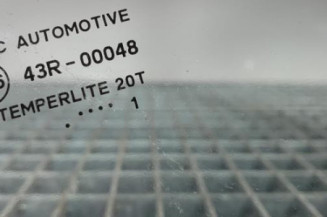 Vitre avant droit TOYOTA AYGO 2